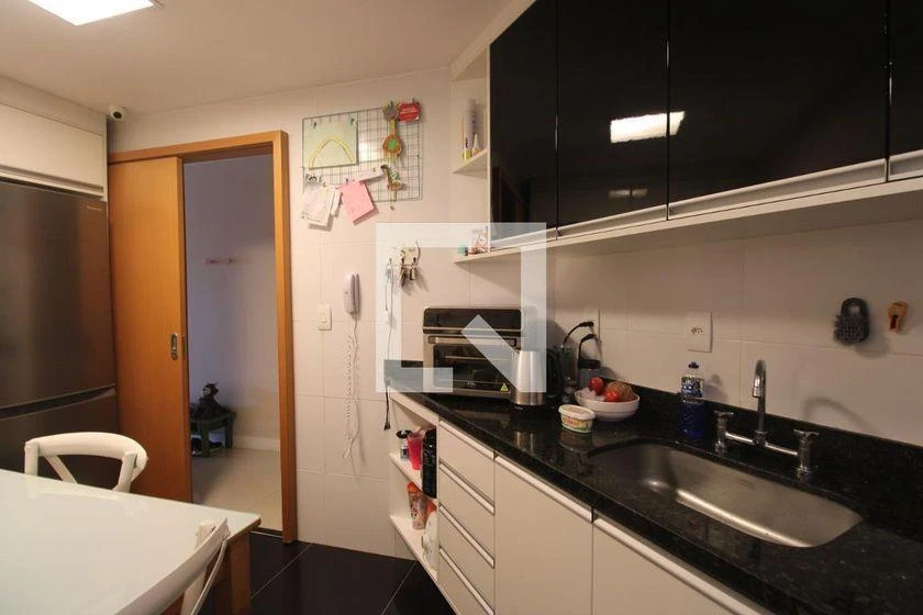 Furnished apartment, 112 m², with a glass-enclosed balcony — photo 5