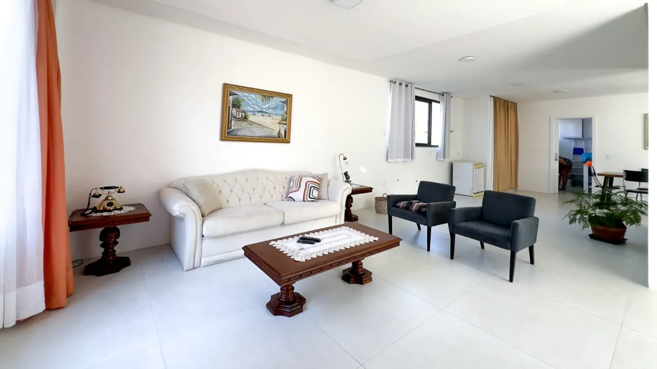 Furnished duplex house with 4 en-suite bedrooms