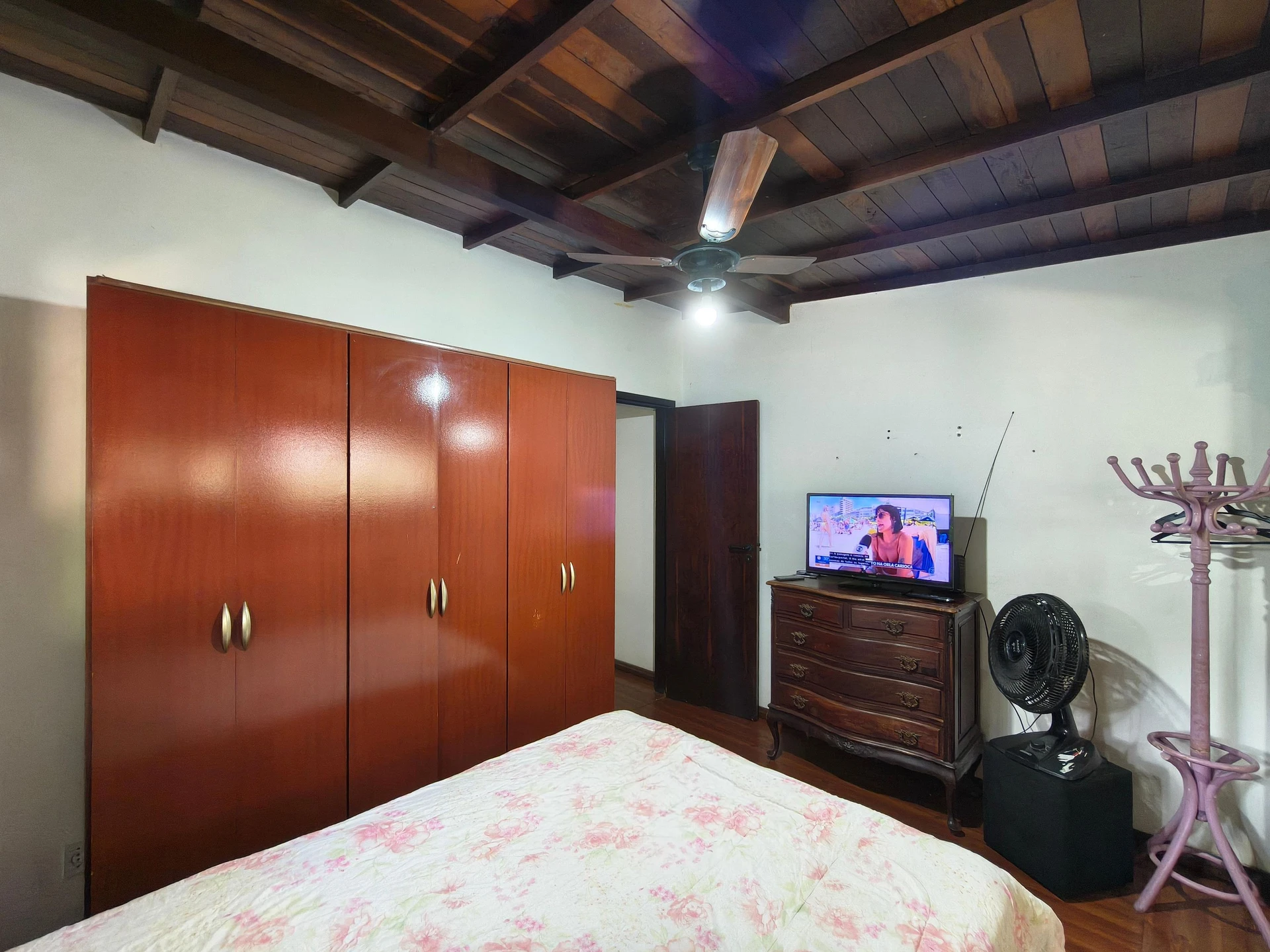 Furnished house with 3 bedrooms and enclosed balcony — photo 13