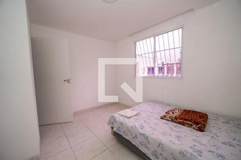 One-bedroom apartment with a washing machine — photo 19