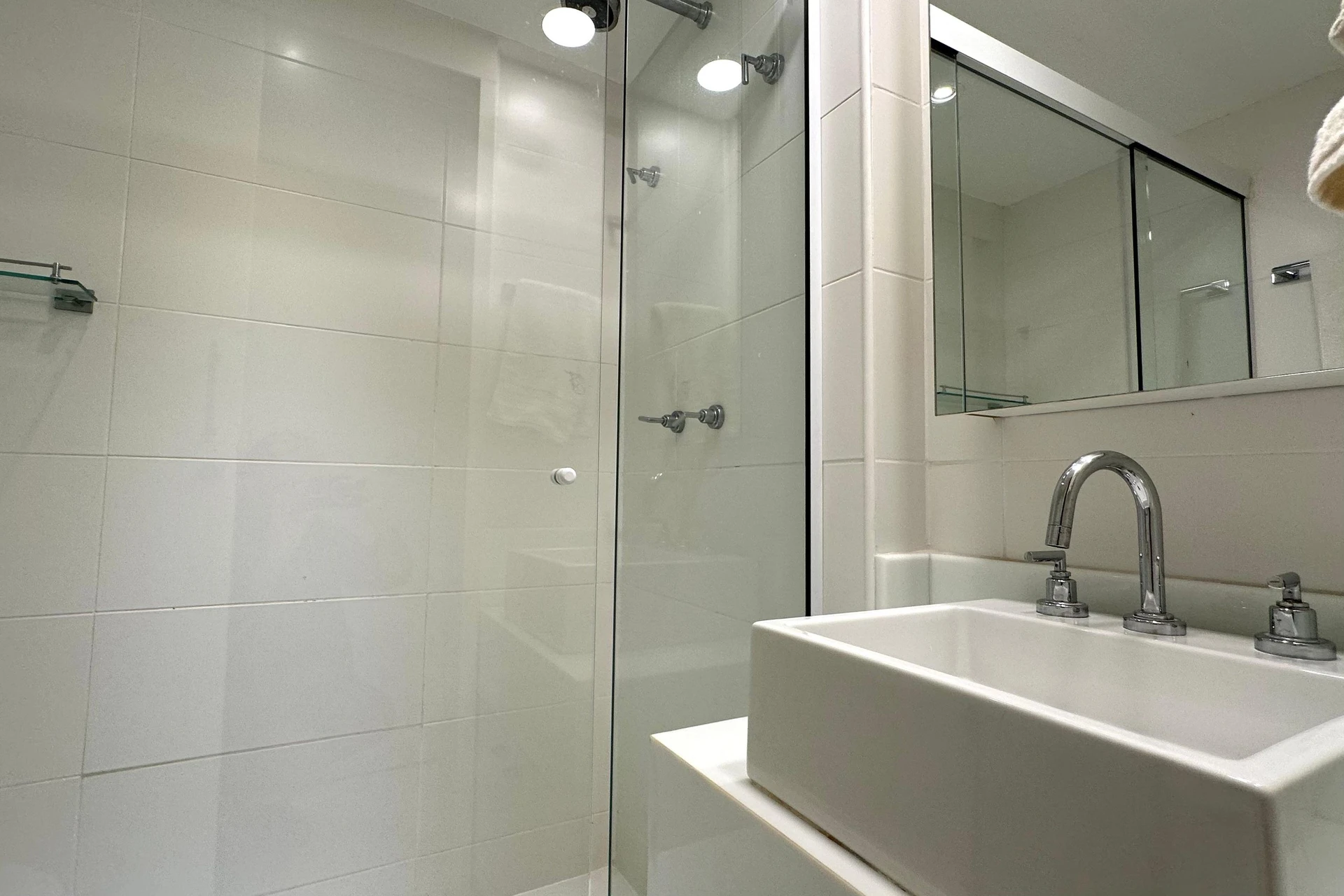 Apartamento mobiliado, 101 m², com janelas do piso ao teto — photo 34