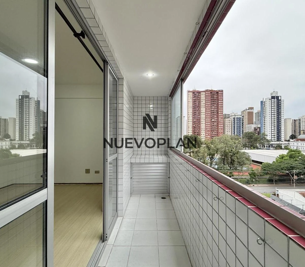 Park view in a one-bedroom apartment, 34 m² — photo 15