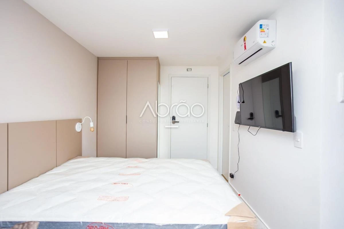 Furnished 17 m² studio with 1 bedroom and 1 bathroom — photo 14