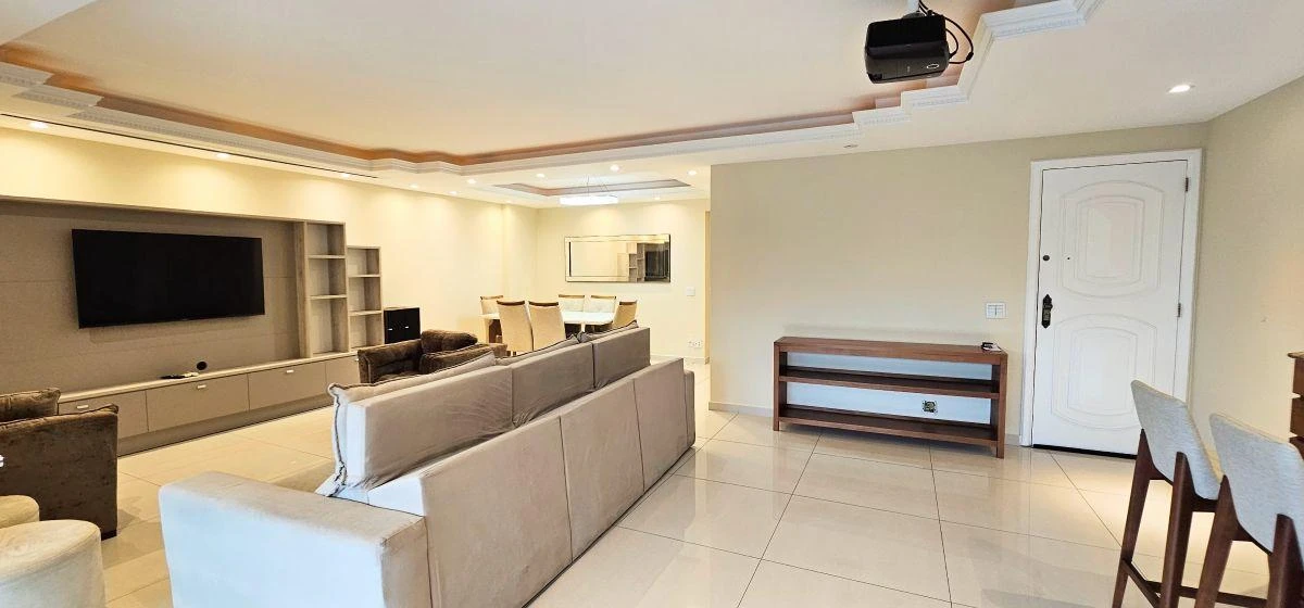197 m² furnished apartment with 3 bedrooms and 2 parking spaces — photo 19