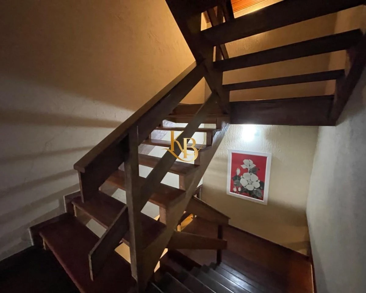 Мебльований будинок з 5 спальнями і 1050 м² — photo 18