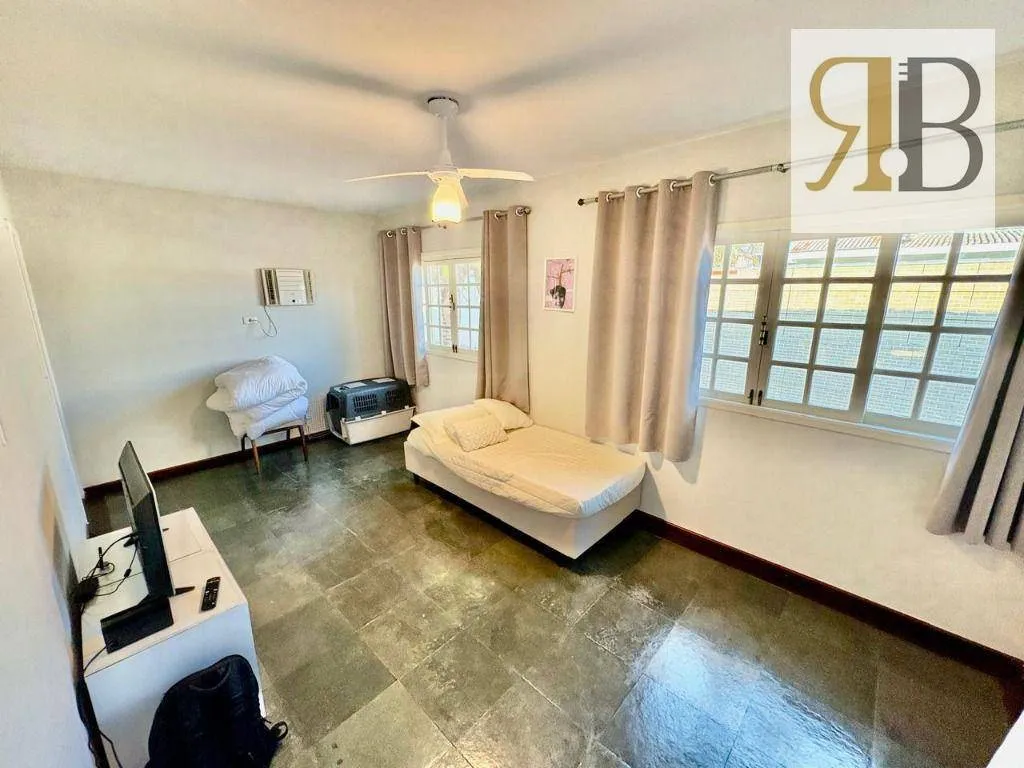 Furnished house with 5 bedrooms and 532 m² — photo 27