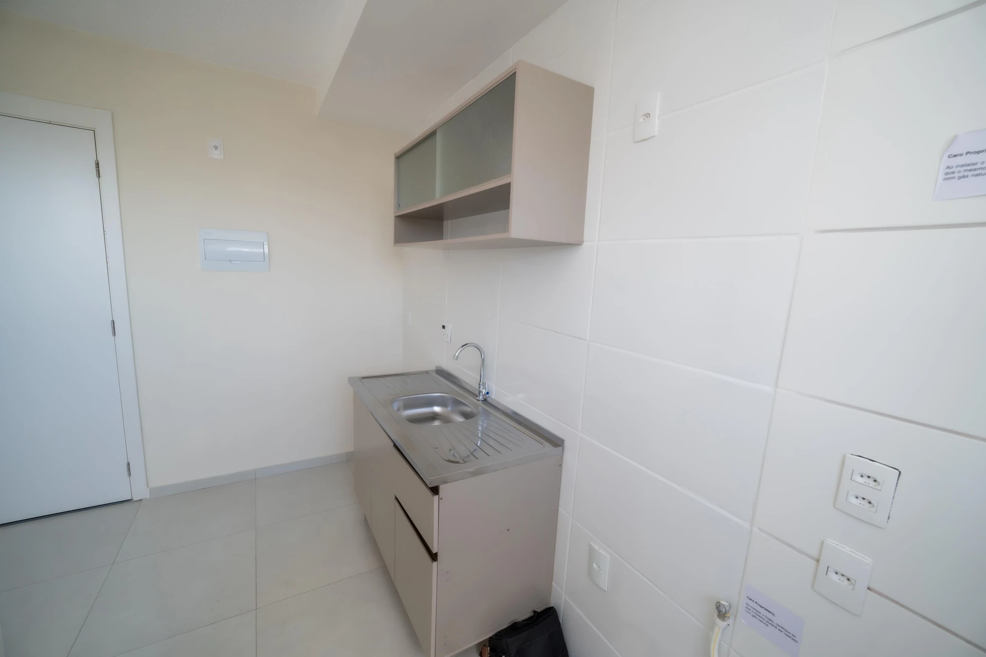 2-bedroom apartment in a building with a gym — photo 19