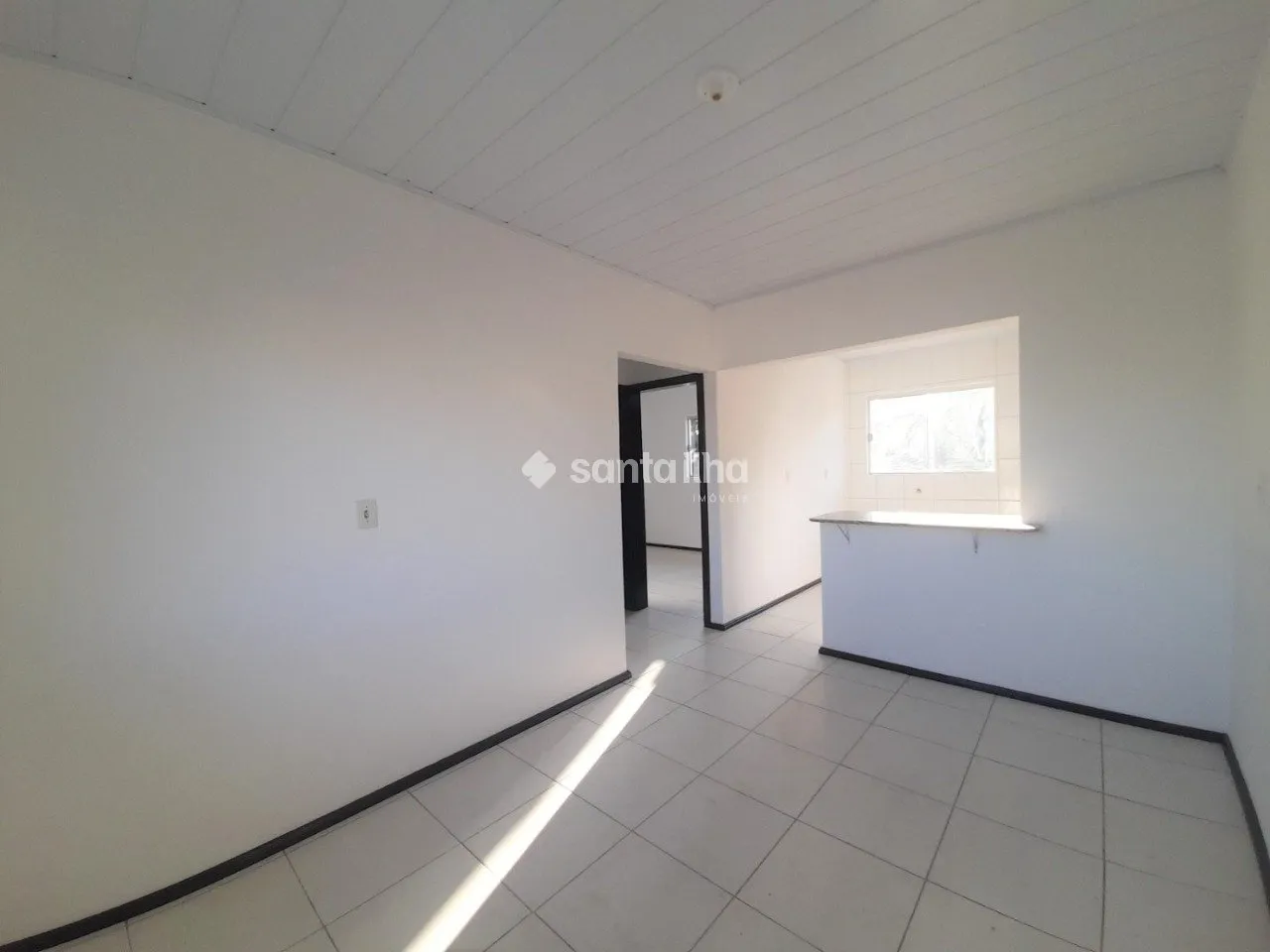 Ground-floor house with an open-plan kitchen and 2 beds