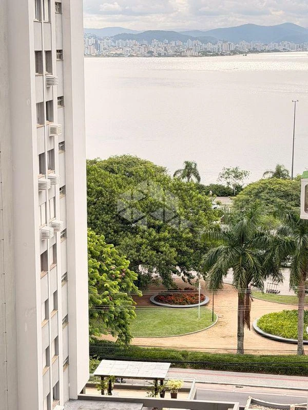 2-bedroom apartment with a water view