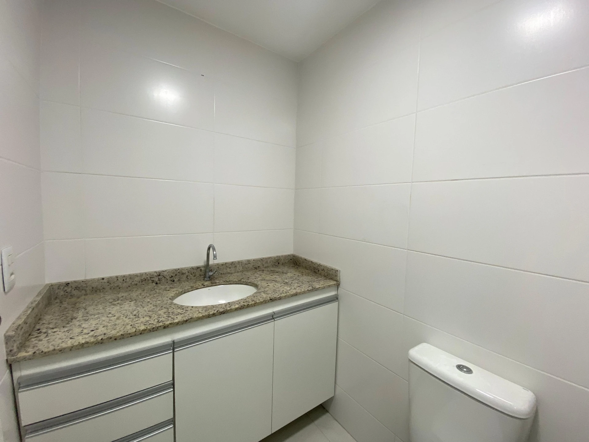 Apartment, 55 m², with wood or laminate floors — photo 37