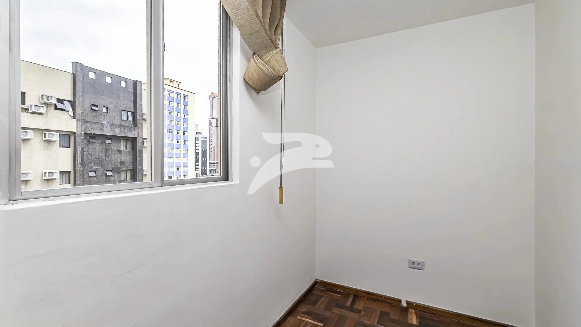 Apartment, 70 m², with wood or laminate floors — photo 8
