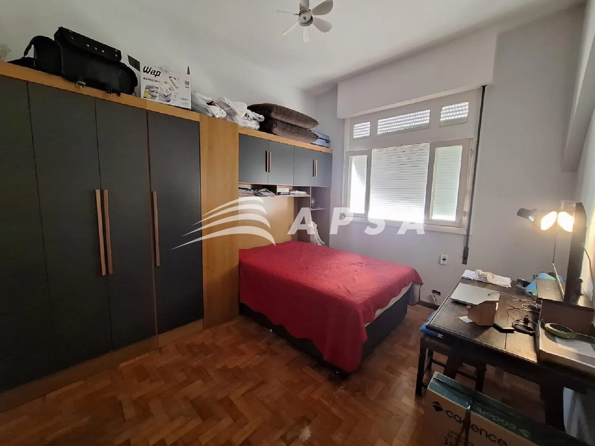 Furnished 210 m² apartment with 3 bedrooms and suite — photo 13