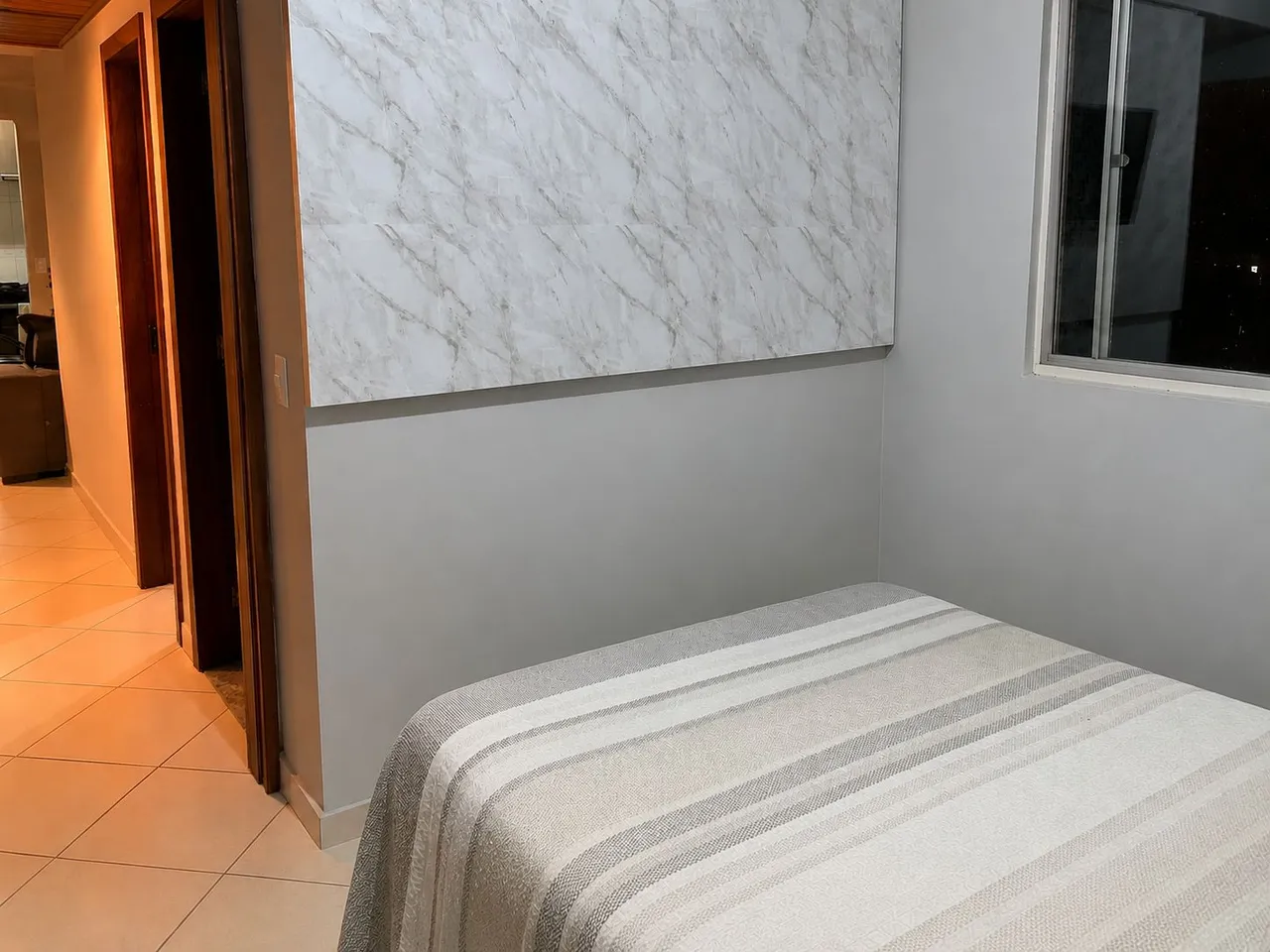 2-bedroom apartment in a building with a gym — photo 5