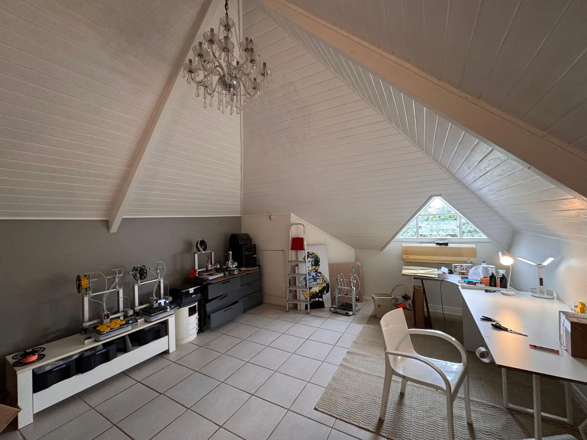 Furnished house, 550 m², with a bathtub — photo 31