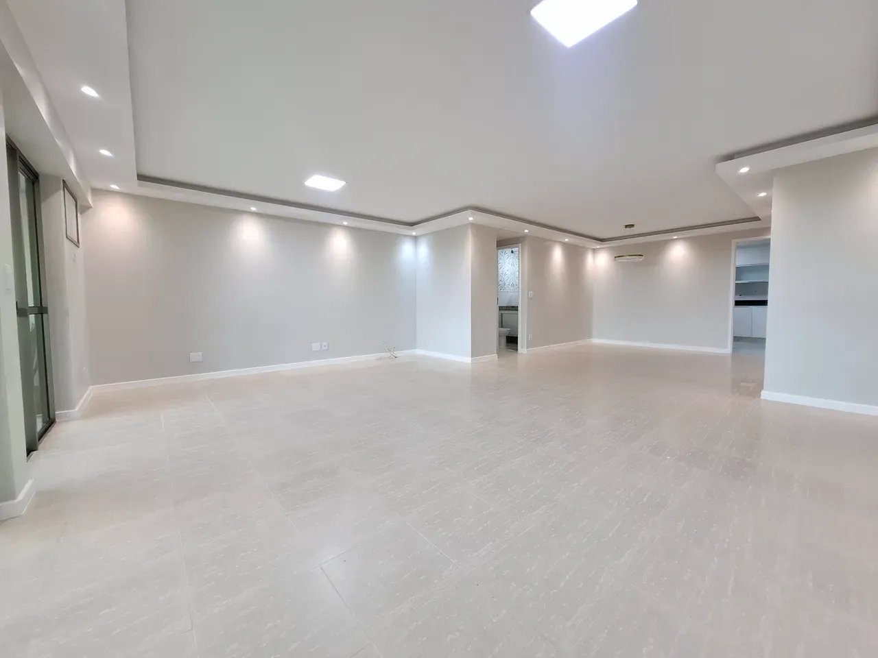 Apartment, 160 m², with floor-to-ceiling windows — photo 27