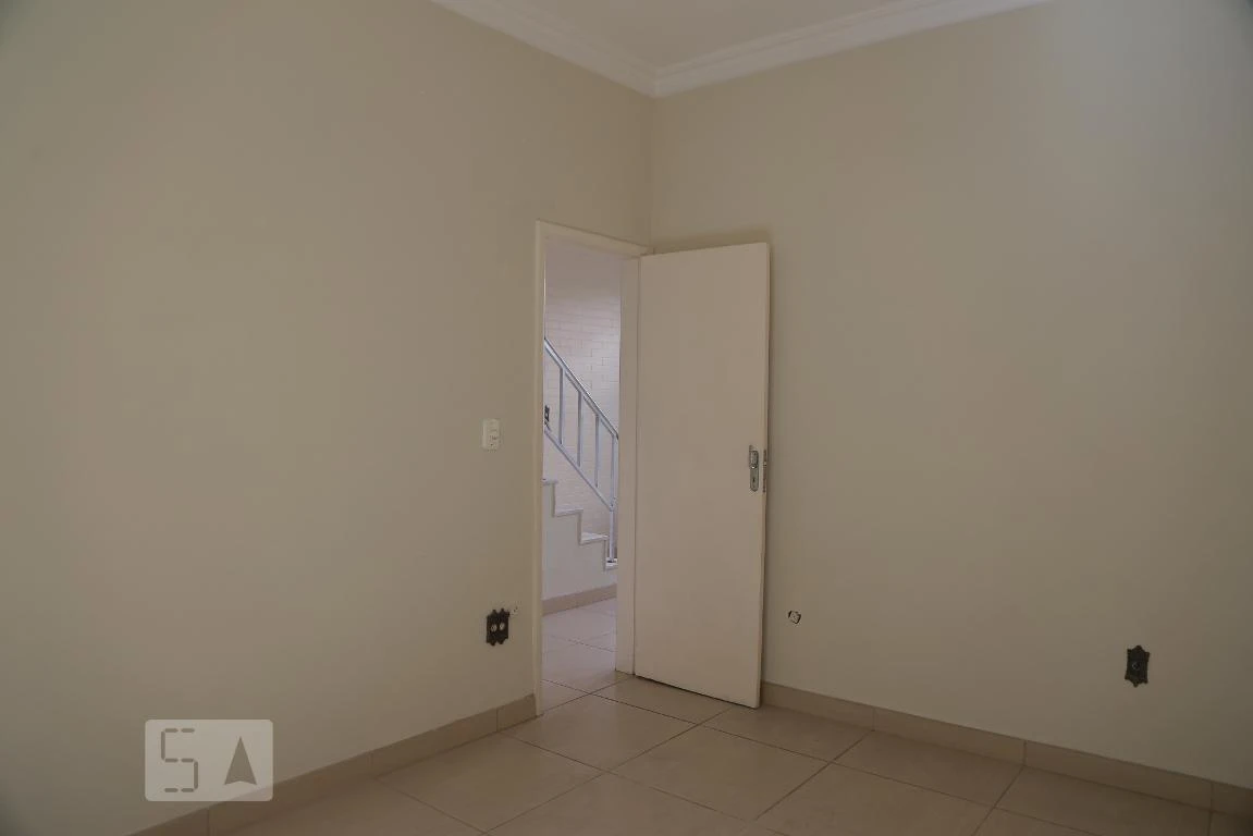 Casa com cozinha separada, 4 quartos e 3 banheiros — photo 7