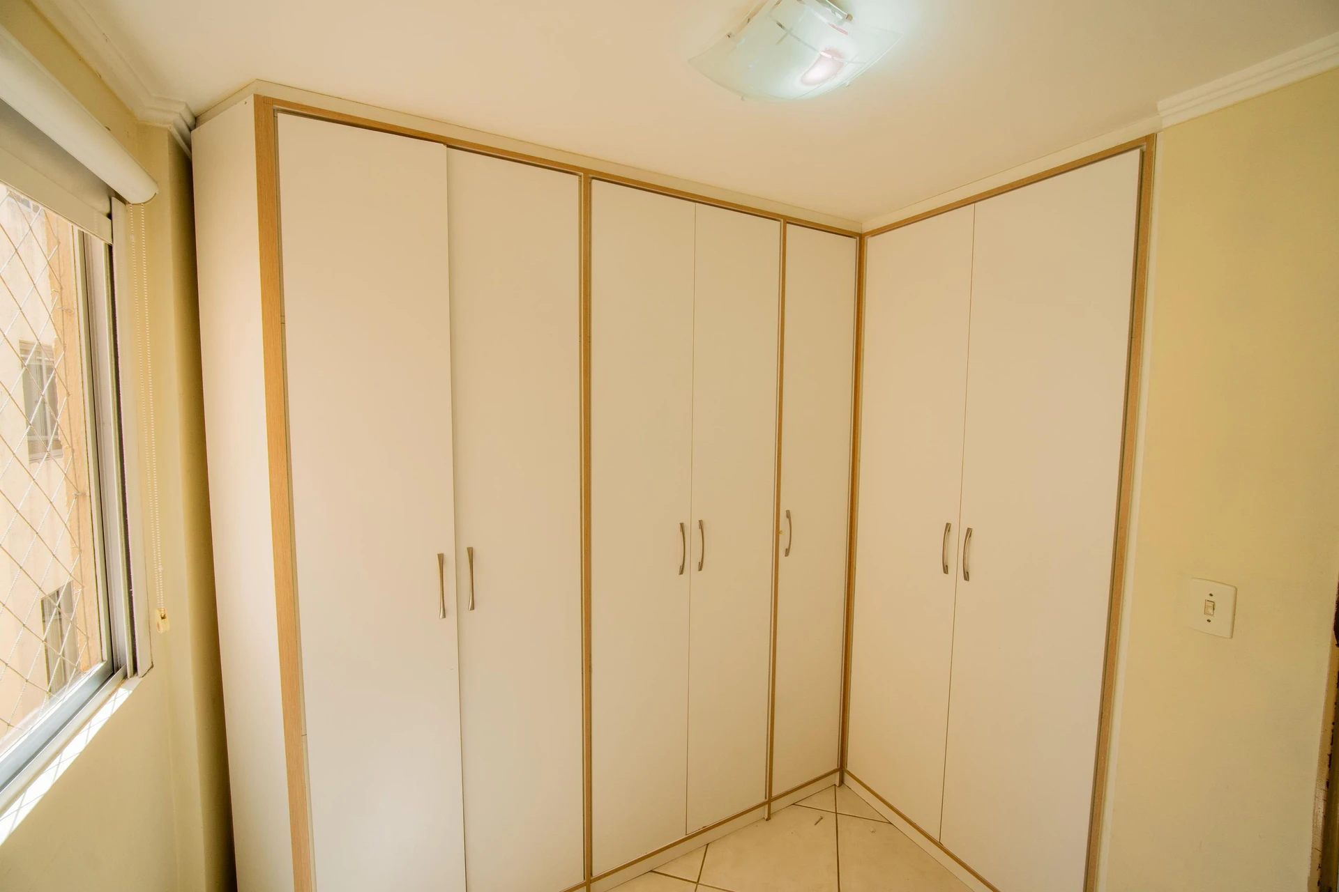 3-bedroom apartment with a washing machine in Curitiba — photo 33