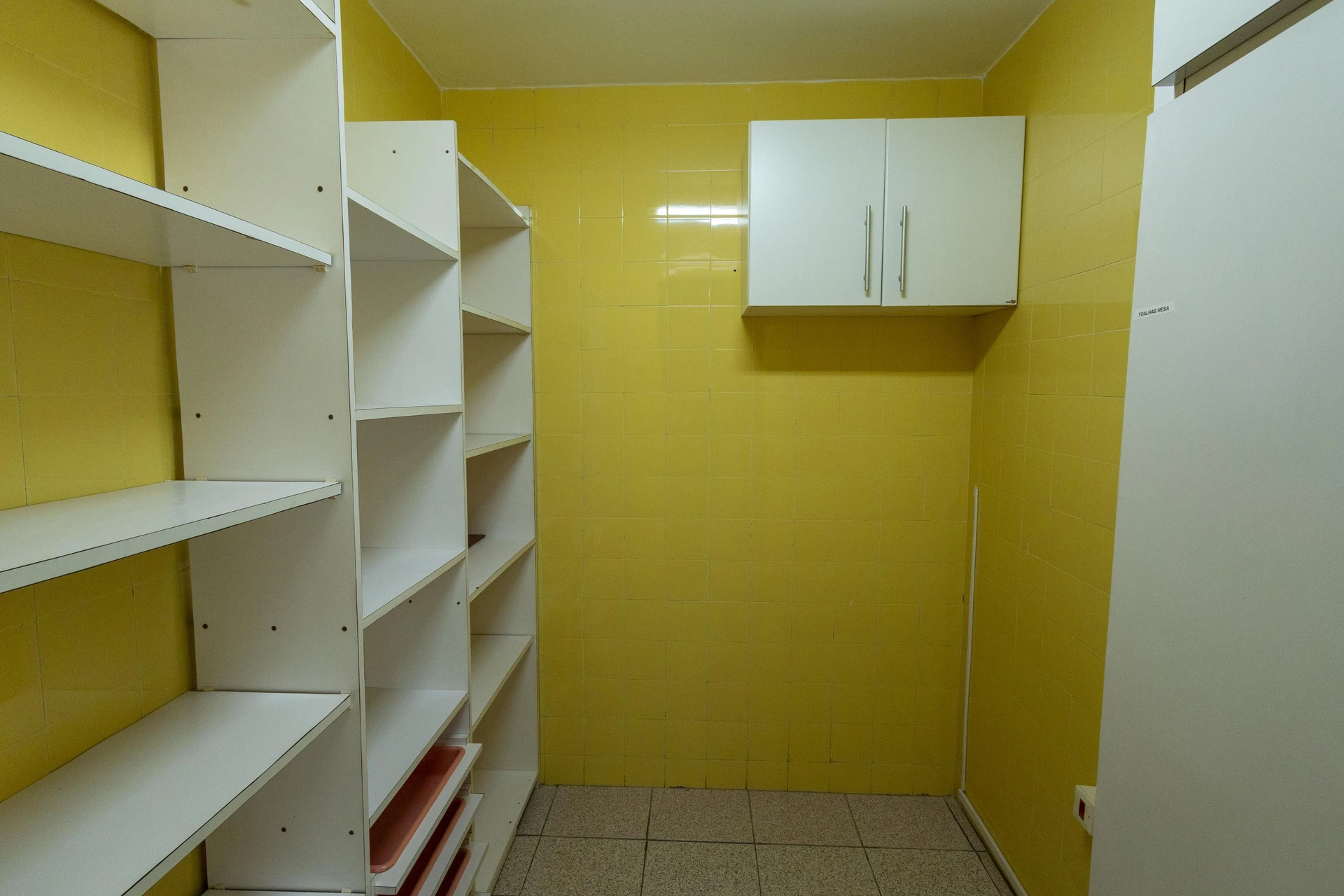 Furnished apartment, 283 m², with a glass-enclosed balcony — photo 49