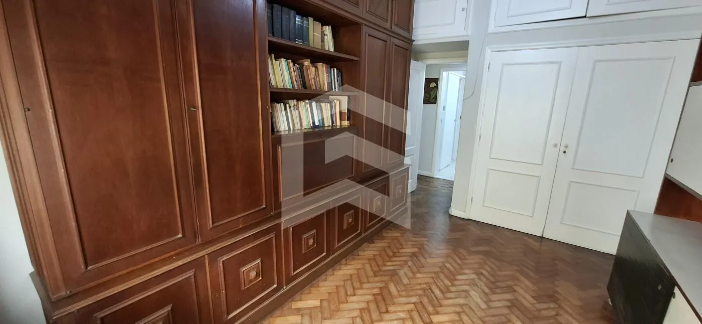 114 m² apartment with a washing machine and a home office — photo 20