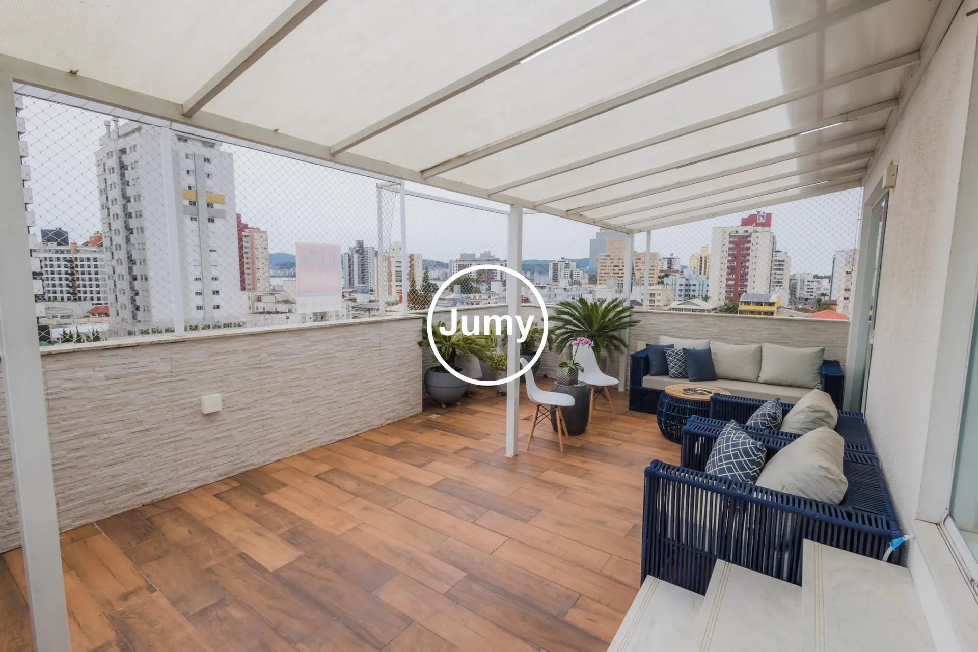 Furnished duplex apartment with 3 bedrooms and 2 parking — photo 33