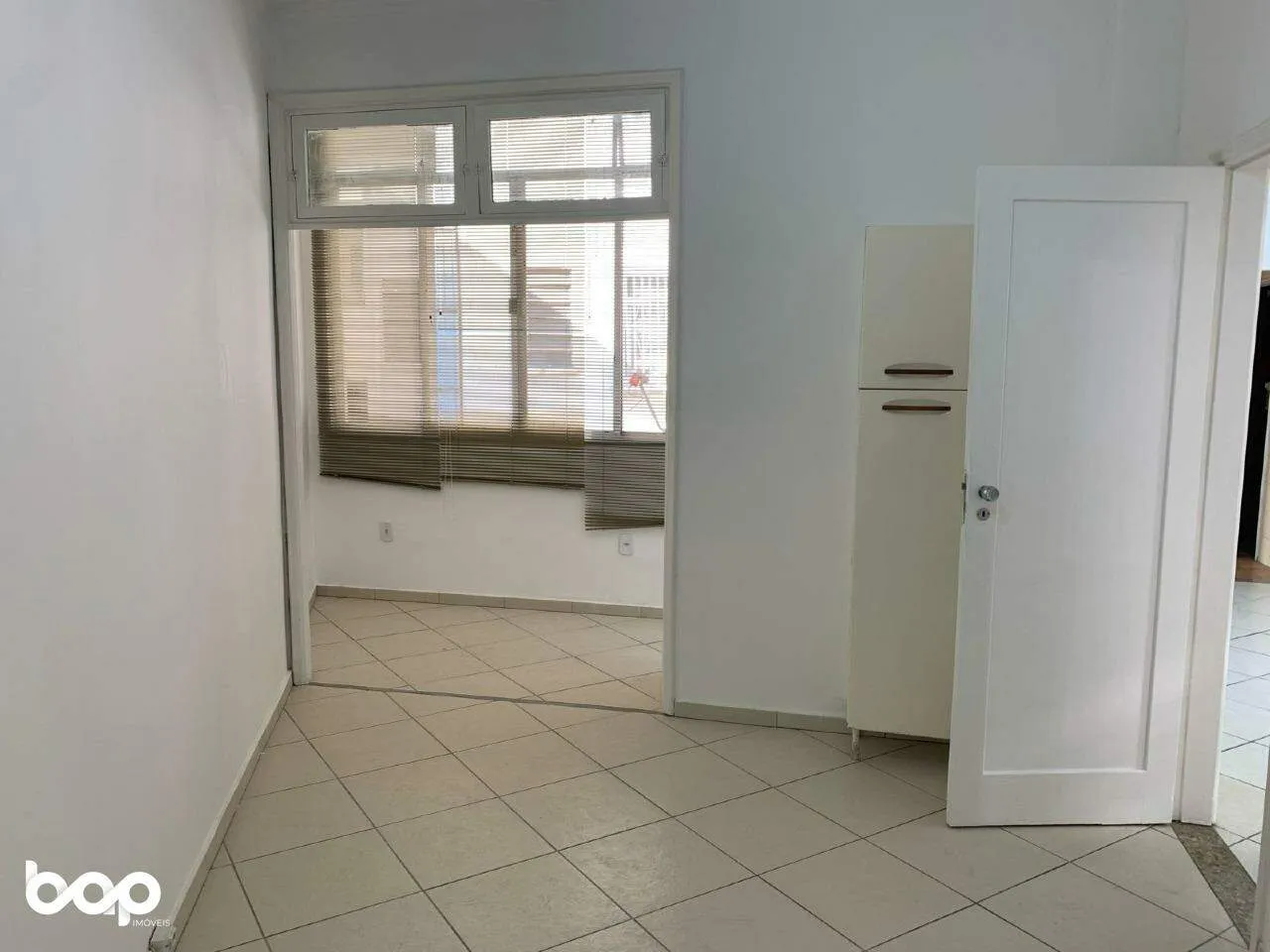3-bedroom apartment with separate kitchen and stove — photo 19