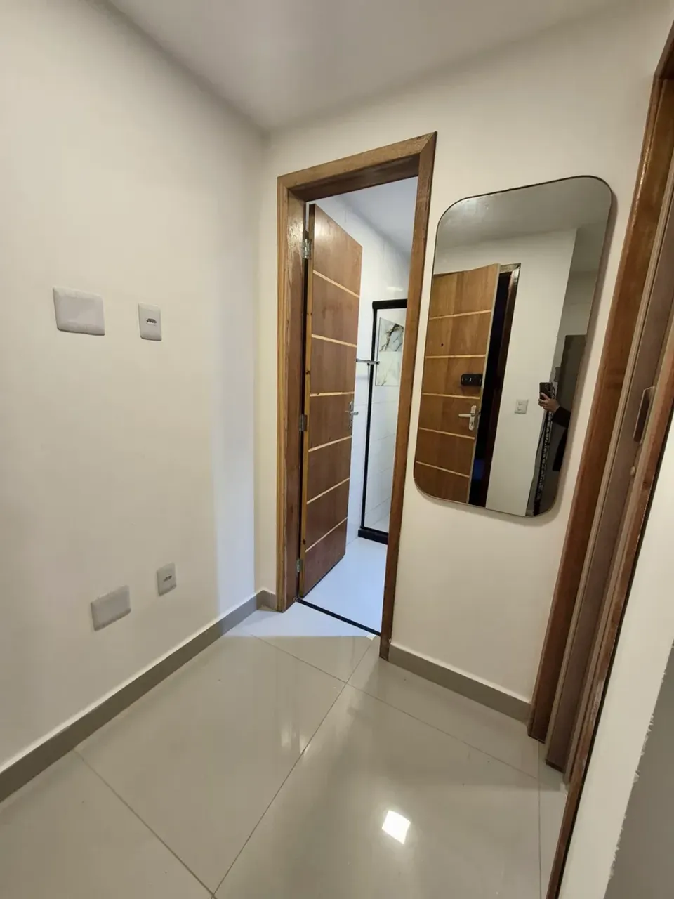 Furnished 1-bedroom apartment with balcony — photo 11