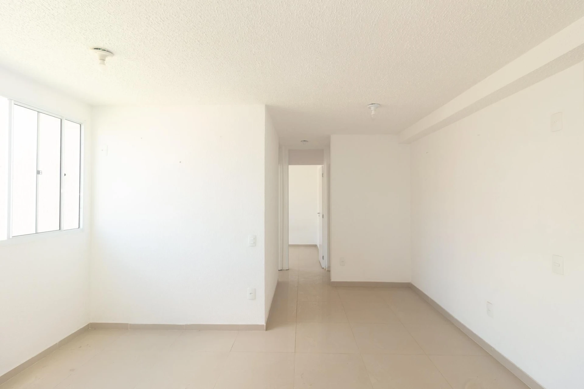 Apartamento com 2 quartos e piscina no condomínio — photo 17