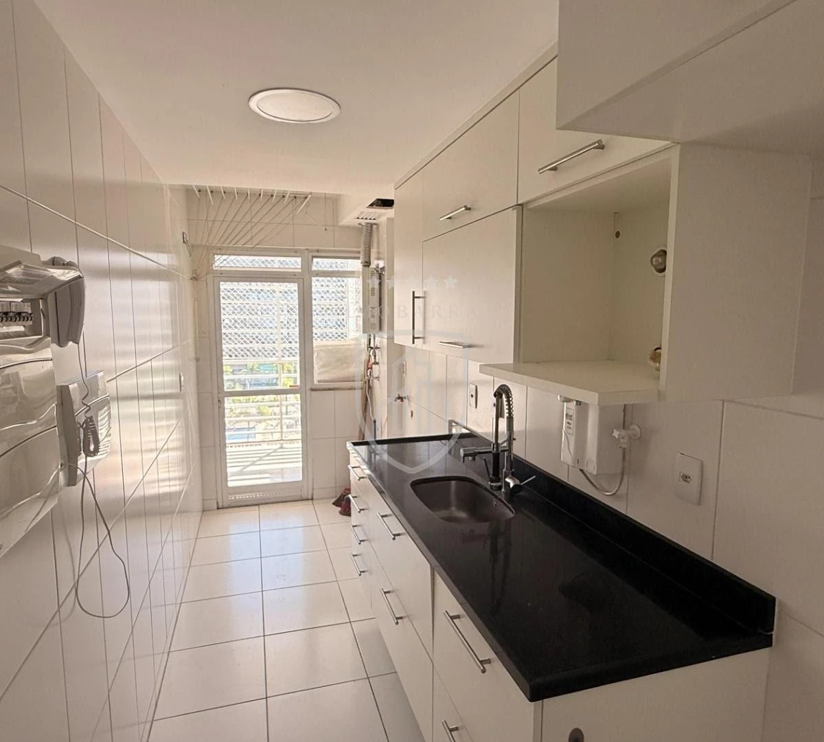 92 m² apartment with 3 bedrooms and 2 parking spots — photo 6