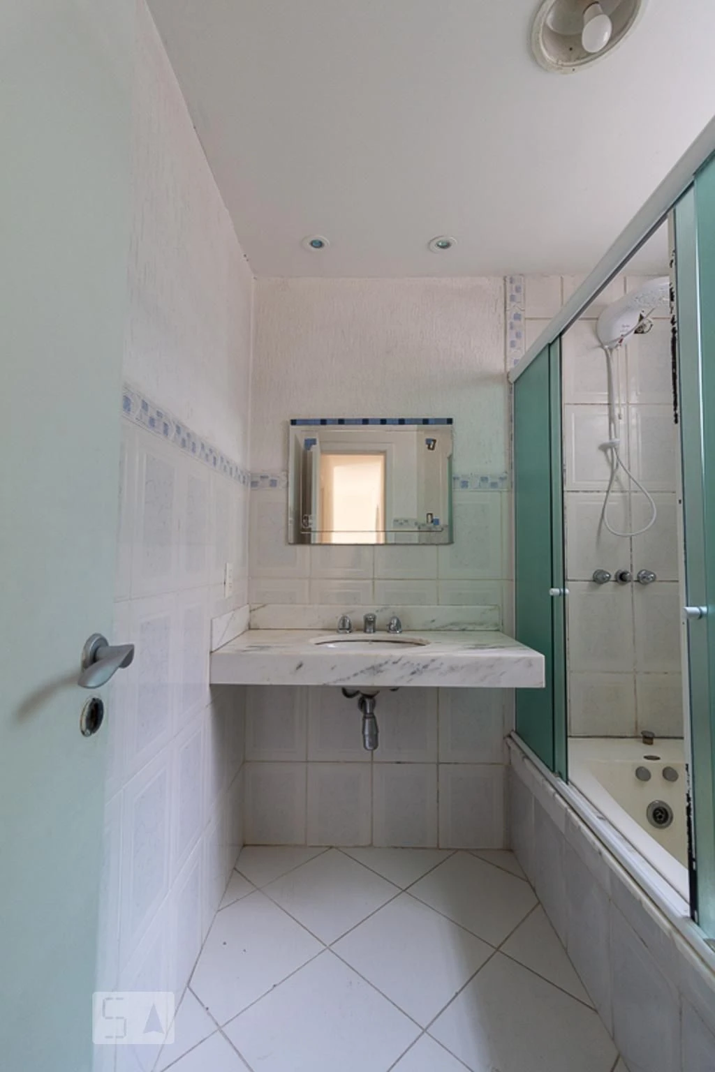Apartment, 80 m², with a bathtub — photo 25