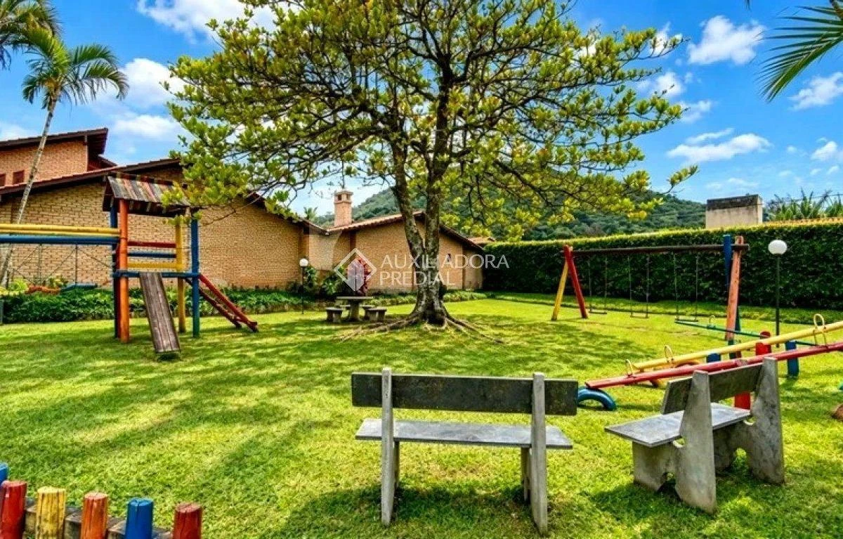 Furnished house, 240 m², with a dishwasher — photo 25