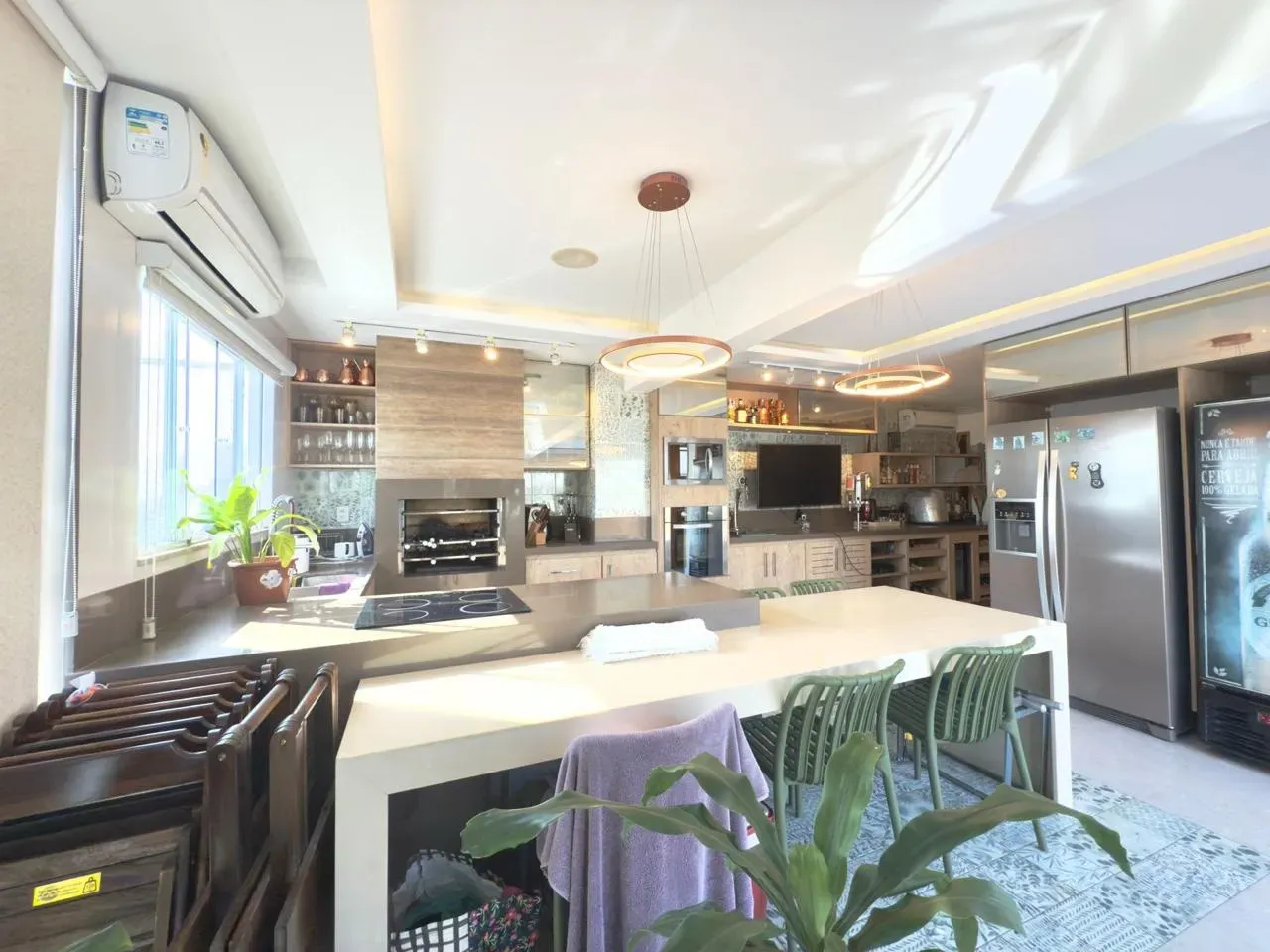 Loft with 3 bedrooms, 3 baths, and 216 m² — photo 33