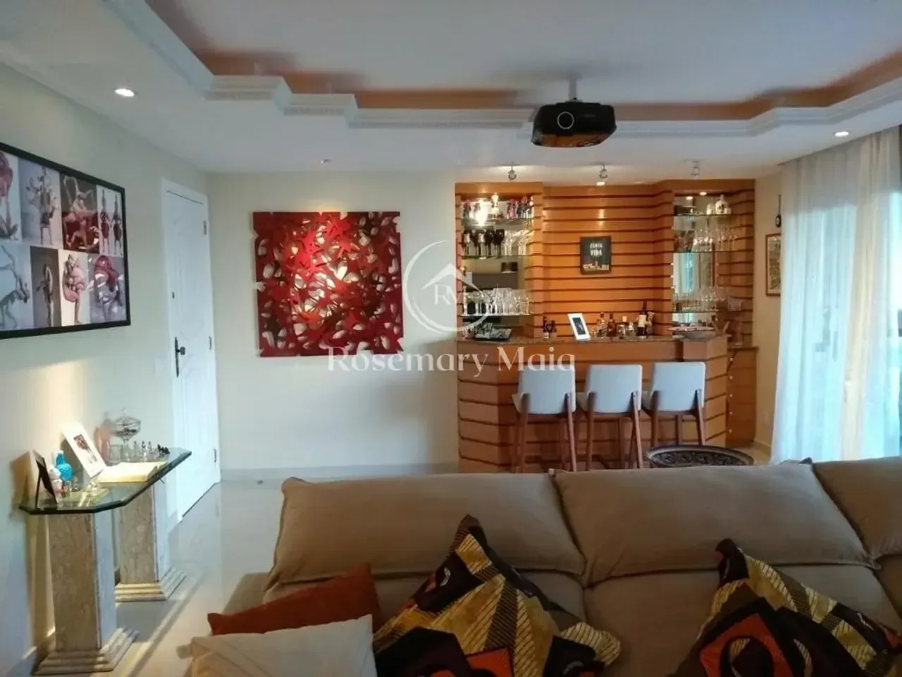 Apartamento mobiliado com 3 quartos e varanda de vidro — photo 4