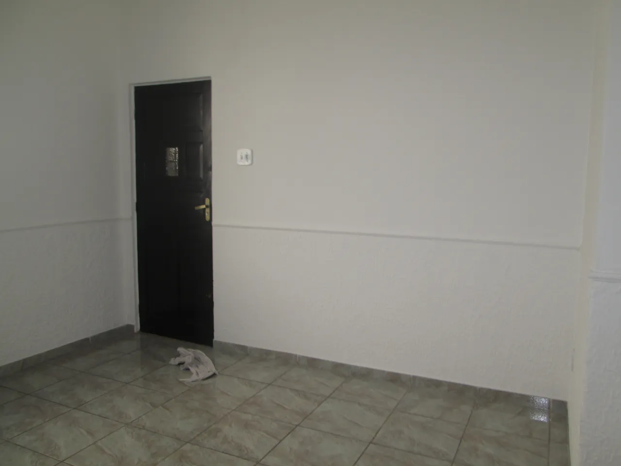 Apartamento sem mobília com 1 quarto e cozinha fechada — photo 7