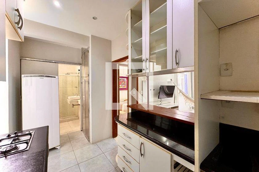 Furnished apartment, 42 m², with a home office — photo 8