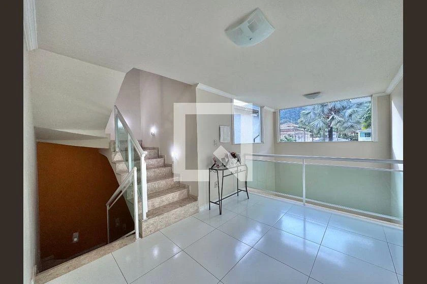 Furnished house with a closed kitchen and 4 en-suites — photo 36