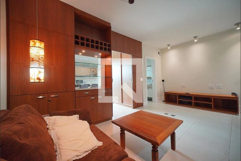 One-bedroom apartment in a building with a gym — photo 26