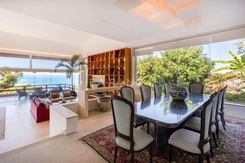 Furnished 1200 m² house with a balcony and 6 bedrooms — photo 17