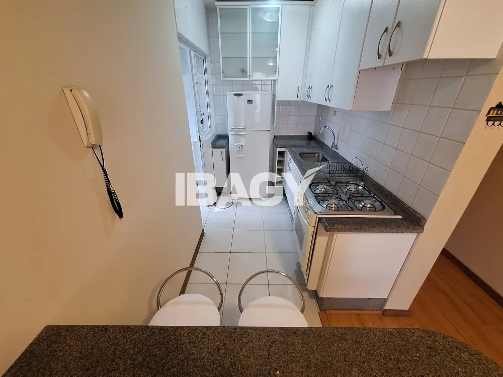 Furnished 93 m² apartment with 2 bedrooms and suite — photo 2