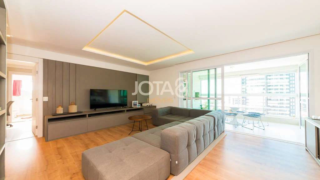 Furnished 3-bedroom apartment with 154 m²