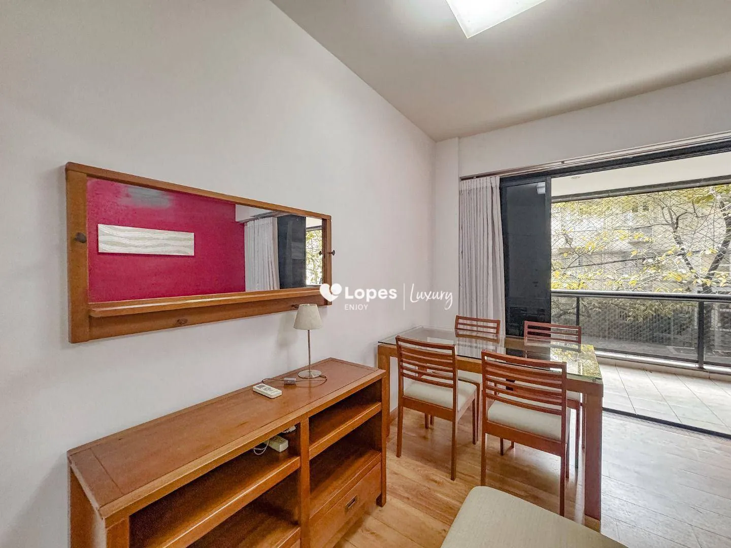 100 m² apartment with 3 bedrooms and a balcony — photo 17