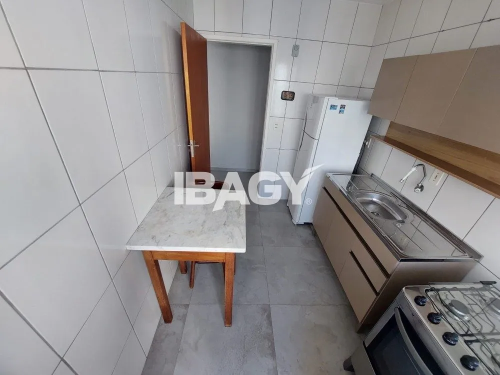 Apartamento amueblado con 2 dormitorios y cocina a gas — photo 5