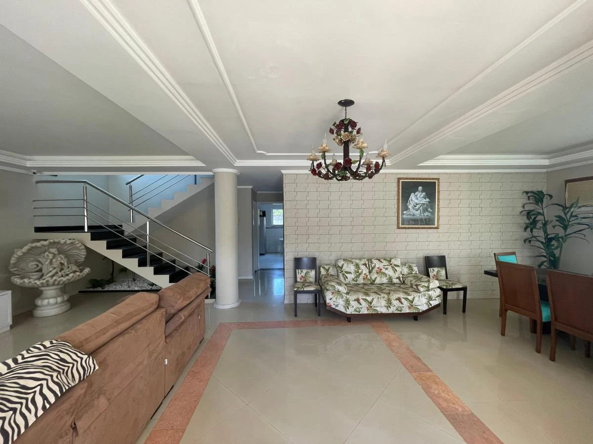 Casa mobiliada com 4 quartos e 600 m², 2 vagas — photo 7