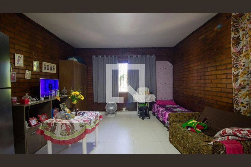 Furnished house with 5 bedrooms and 2100 m² — photo 20