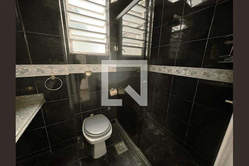 Rental house with balcony, 2 bedrooms and 120 m² — photo 2