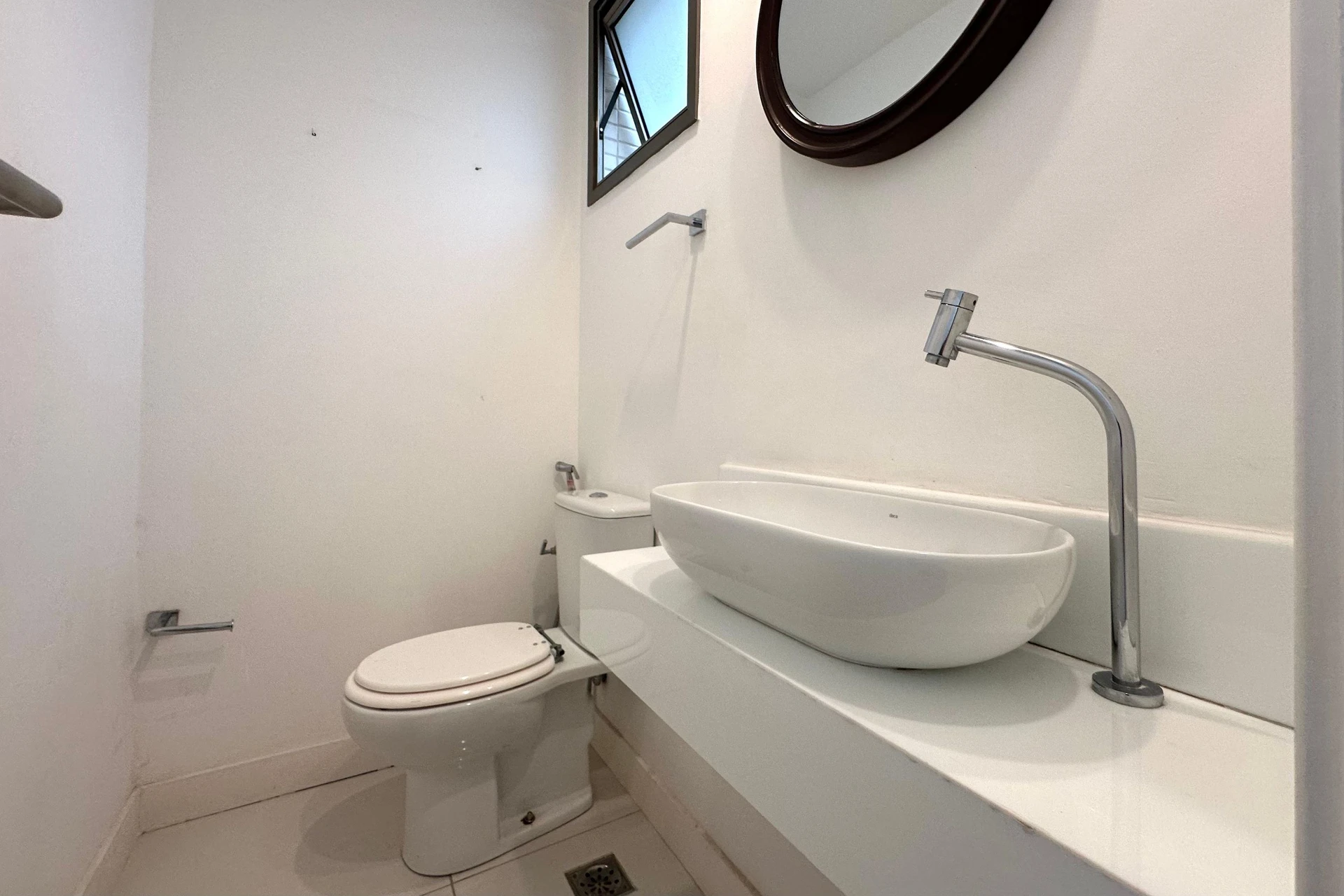 Apartamento mobiliado, 101 m², com janelas do piso ao teto — photo 10