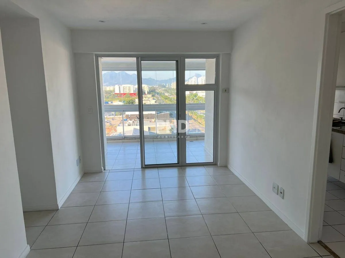 2-bedroom apartment with 1 en-suite bathroom and balcony — photo 5
