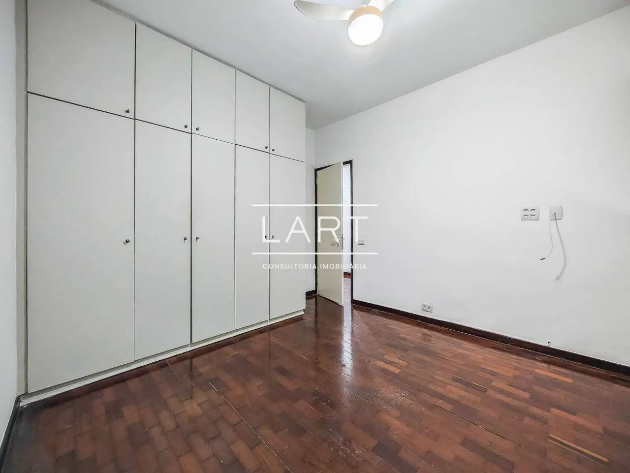 Apartment on the 8th floor with a water view — photo 13