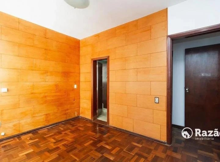 Unfurnished 130 m² apartment with 2 bedrooms and suite — photo 3