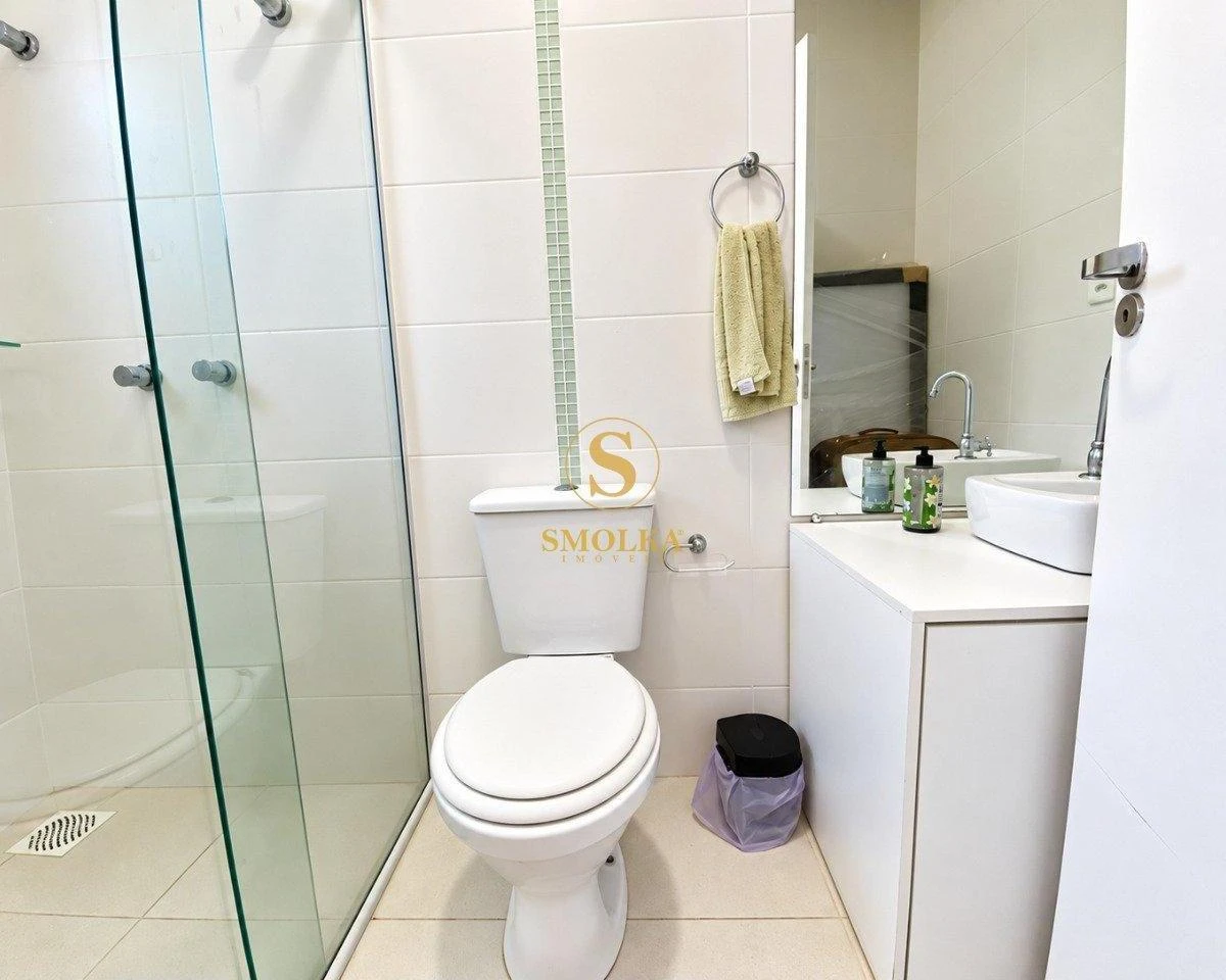 3-bedroom house with a walk-in closet in Florianópolis — photo 43