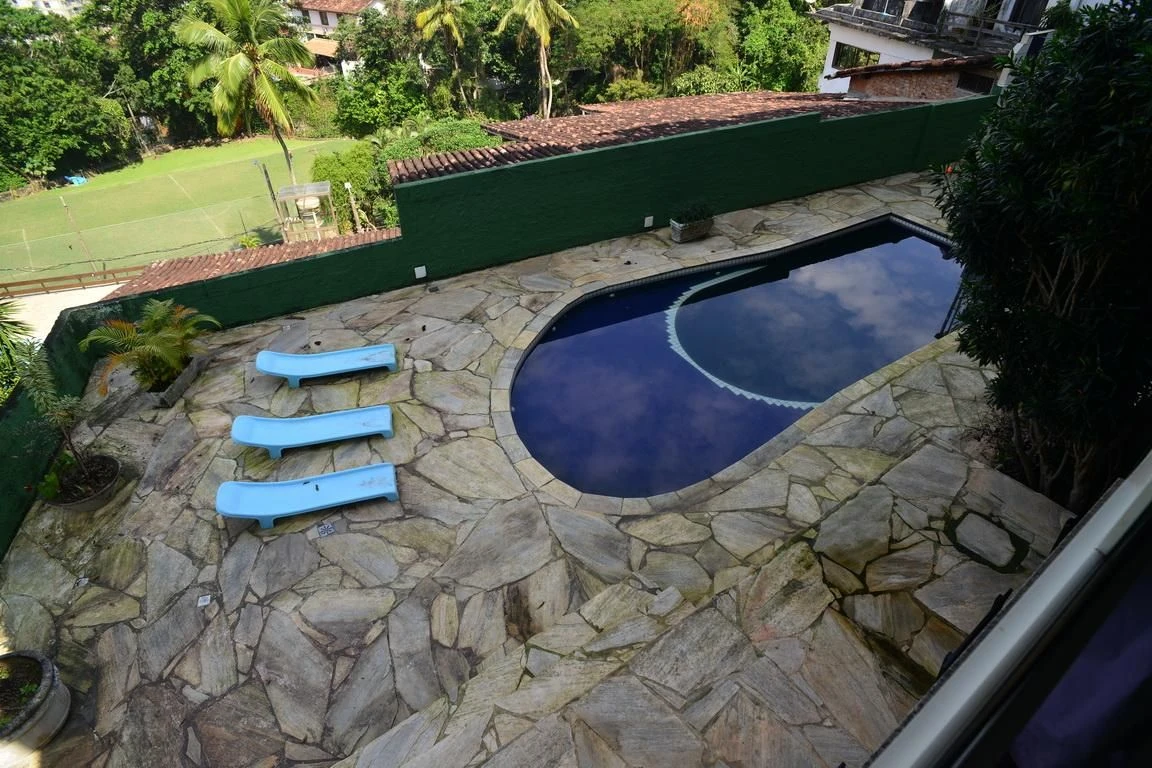 Kitnet mobiliada com 1 quarto e piscina no condomínio — photo 2